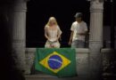 Fã que traduziu mensagem de Lady Gaga durante show no Rio é funcionário do Copacabana Palace