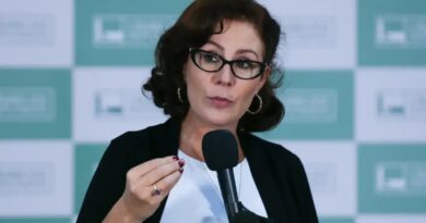 Com decisão unânime, STF condena Carla Zambelli a 10 anos de prisão