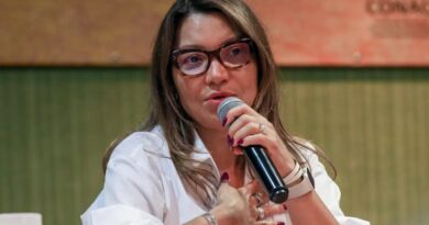 Janja pede arquivamento de ação que contesta uso de aviões da FAB em viagens internacionais