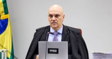 STF tem maioria para confirmar decisão de Moraes contra Jair Bolsonaro