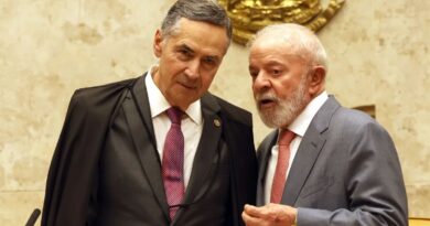 Lula e Barroso conversaram por telefone para alinhar reação à carta de Trump