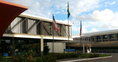 Juiz afastado em Simões Filho afirma que licença médica motivou paralisação de processos