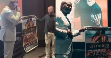 VÍDEO: Terry Crews se emociona ao receber poster autografado de Cidade de Deus: “Mudou minha a vida”