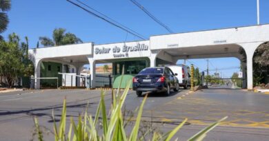 VÍDEO: PGR se opõe à imposição de agentes na parte interna da casa de Bolsonaro