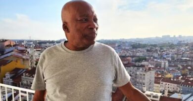 Podóloga acusada de tirar fotos de Milton Nascimento solicita nova audiência com a presença do cantor