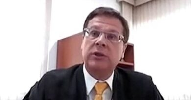 Juiz que atuou com Moraes no STF relata pressões e diz que chegou ao limite físico e emocional: “Não aguento mais”