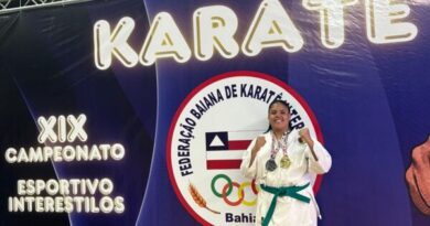 Itapuã revela talento no Karatê: Ana Beatriz conquista três medalhas no Campeonato Baiano  