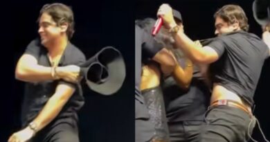 VÍDEO: Mulher invade palco de Natanzinho Lima e morde cantor em meio a apresentação: “Tá me machucando”