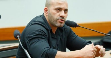 PGR concorda com redução da pena de Daniel Silveira por livros lidos e trabalhos feitos