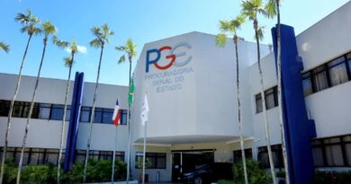 Jerônimo envia à AL-BA projeto que autoriza PGE a desistir de processos de até R$ 100 mil