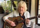 Morre vocalista do Moody Blues aos 82 anos