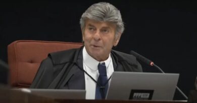 Fux pede para revisar voto em julgamento de Bolsonaro antes de publicação de acórdão