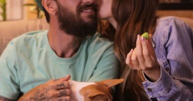 Ação que teve como alvo Melissa Said acontece dois anos após morte de ex-namorado que produzia conteúdos similares