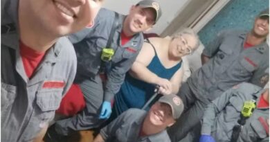 Mamma Bruschetta agradece a bombeiros após sofrer acidente doméstico: “Herói”