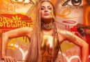 Claudia Leitte revela inspiração para música após teoria de fã: “Li que é de um casal homoafetivo”
