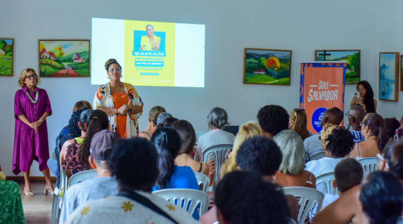 Capacitação de ambulantes do Centro Histórico para o Natal e Carnaval