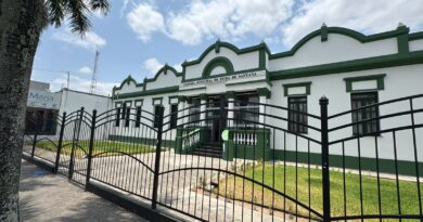 Justiça notifica 17 vereadores de Feira de Santana sobre aumento salarial de 36%