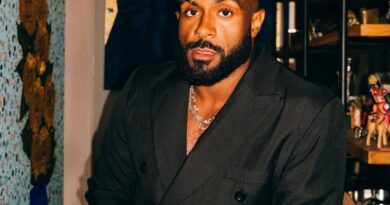 Baco Exu do Blues lança novo álbum com participação de Sued Nunes, Vanessa da Mata e Zeca Caetano