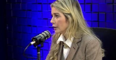 Luiza Possi diz não ser mais bissexual, mas garante apoio a causa: “Uma coisa não anula a outra”