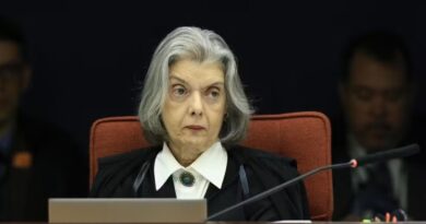 STF autoriza cobrança de contribuição previdenciária de servidores inativos mesmo com direitos adquiridos