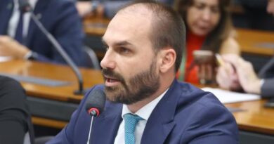 Por unanimidade, STF decide tornar Eduardo Bolsonaro réu por tentar coagir Supremo sobre julgamento do pai