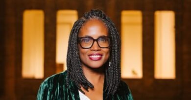 Livro de Djamila Ribeiro é indicado por clube do livro de Dua Lipa