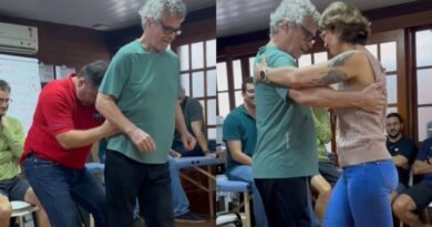 VÍDEO: Carlinhos de Jesus emociona ao voltar a dançar após período em cadeira de rodas