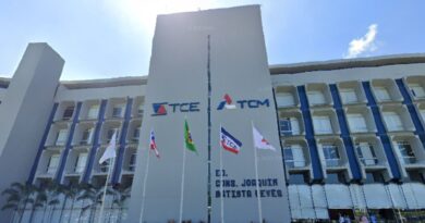 TCM suspende pagamentos de honorários a escritórios de advocacia em Apuarema e Cipó