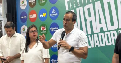 Prefeito diz que disputa por cachês inviabilizou Anitta no Virada Salvador