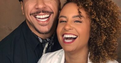 Apresentadora Karine Alves assume relacionamento com filho de Tony Tornado