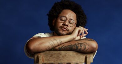 Emicida lança primeiro álbum após seis anos; projeto homenageia Racionais MC’s