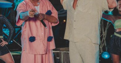 Psirico e Xanddy Harmonia lançam clipe de “Bloco de Notas”