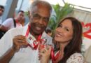 Gilberto Gil entra na trend dos 10 anos e surpreende público com registros inéditos de 2016; confira