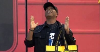 VÍDEO: Edilson Capetinha é confirmado no Big Brother Brasil 2026; veja entrada do jogador