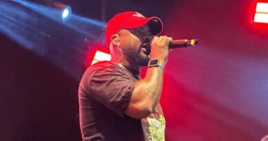 Léo Santana e Diggo gravam clipe no bairro da Saúde neste domingo