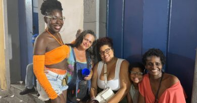 Pelourinho reúne público diverso no domingo de Carnaval