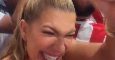 Pé quente, Lore Improta se emociona em mais um título da Viradouro: “não sei como não pari hoje”