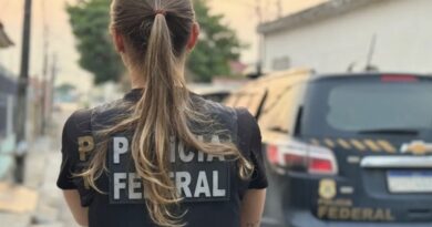 PF faz buscas contra vazamento de dados de autoridades da Receita Federal na Bahia