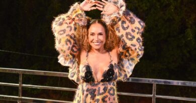 Rainha! Daniela Mercury sacode foliões no Furdunço 2026 e comenta sobre mudança de dias