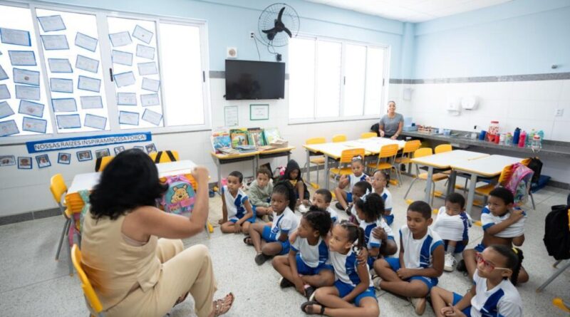 Prefeitura de Salvador abre inscrições para processo seletivo Reda com 60 vagas para Monitor Escolar