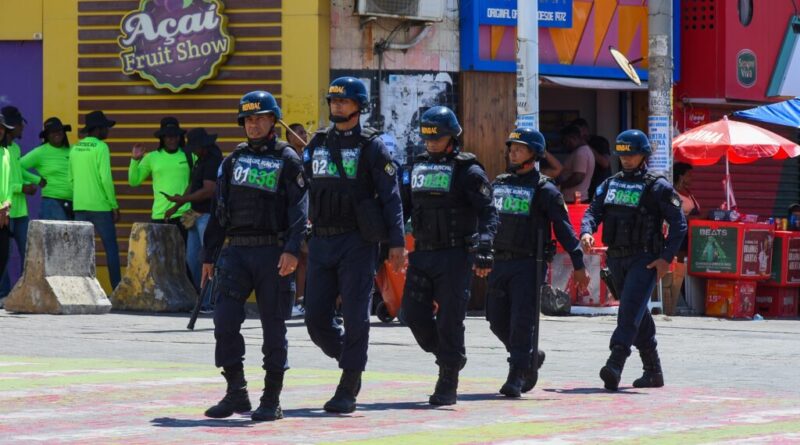 Serviços municipais garantem ordem, segurança e conforto ao público na Lavagem de Itapuã