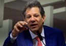 Democracia brasileira ainda é ‘problemática’ e um ‘pouco frágil’, diz Haddad ao lançar livro