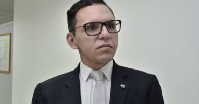 CNJ mantém aposentadoria compulsória de juiz que não se declarou suspeito em ação de advogado com quem teve relacionamento