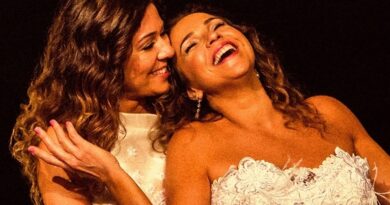 VÍDEO: Daniela Mercury surpreende Malu Verçosa e pede jornalista em casamento mais uma vez
