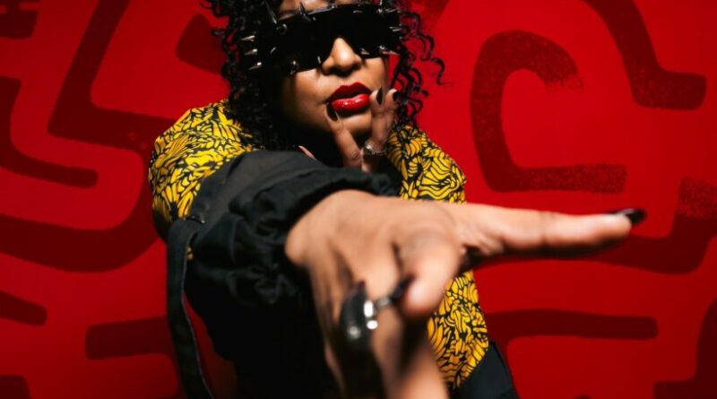 Para celebrar aniversário, Salvador promove shows de Larissa Luz em homenagem a Gilberto Gil, Duquesa e ÀTTØØXXÁ