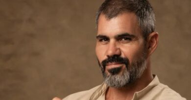 Juliano Cazarré é criticado por atores da Globo após lançar projeto voltado para homens: “Contramão dos avanços do mundo”