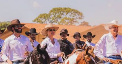 Gusttavo Lima promove cavalgada em Goiás com participação de Ronaldo Caiado e inscrições a R$ 500