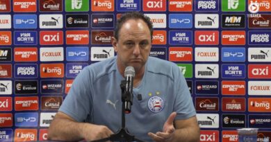 Ceni defende escolha por Juba recuado e detona arbitragem após eliminação do Bahia: “Árbitro péssimo”