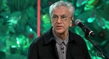 Caetano Veloso vence ação contra artista bolsonarista por injúria racial