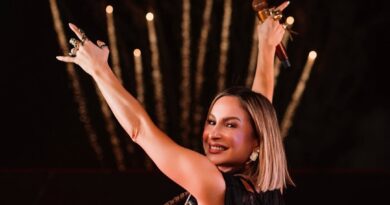 Claudia Leitte se coloca como aliada da comunidade LGBTQIAPN+: “As lutas precisam ser respeitadas durante o ano inteiro”